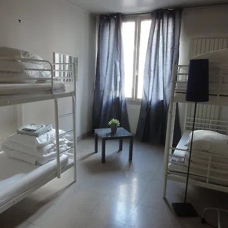 Hotel Women Bed *